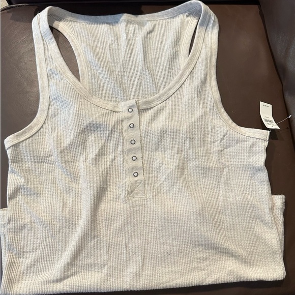 Aerie oatmeal tank size xl - Picture 1 of 2